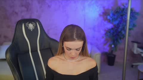 Snapshot of anabel054 chatting on November 5, 12:05 pm Anabel Kira Zlata Kira Elice Lana Dominika Sofy Kaila Bridget online show from November 5, 12:05 pm