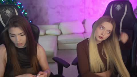 Snapshot of anabel054 chatting on December 18, 9:04 am Anabel Kira Zlata Kira Elice Lana Dominika Sofy Kaila Bridget online show from December 18, 9:04 am