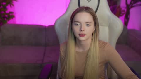 Snapshot of anabel054 chatting on December 20, 9:38 am Anabel Kira Zlata Kira Elice Lana Dominika Sofy Kaila Bridget online show from December 20, 9:38 am