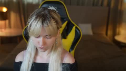 Snapshot of anabel2054 chatting on July 15, 11:15 am Sweet girls online show from July 15, 11:15 am