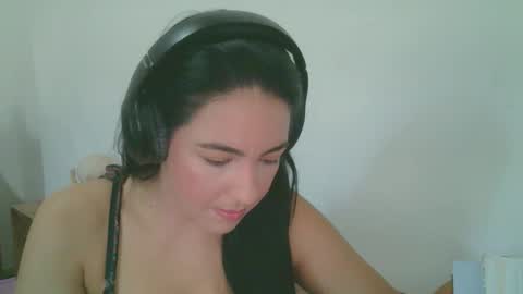 Snapshot of anabelenogueira1 chatting on May 29, 2:59 pm anabelenogueira1 online show from May 29, 2:59 pm