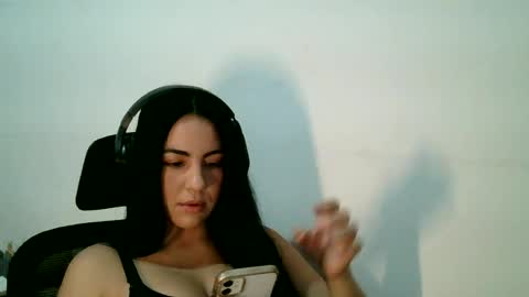 Snapshot of anabelenogueira1 chatting on June 27, 3:39 pm anabelenogueira1 online show from June 27, 3:39 pm