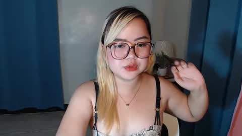Snapshot of anabelle_pinayx chatting on March 2, 5:53 pm anabelle_pinayx online show from March 2, 5:53 pm