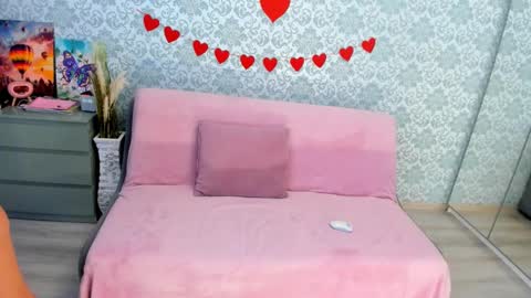   Ana   online show from February 11, 6:51 am