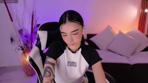 ANABEL WOLF  online show from March 20, 3:28 pm