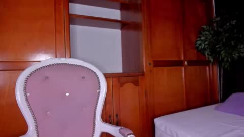 Anahi online show from February 6, 3:11 am