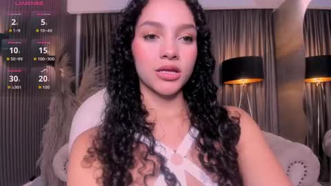 Snapshot of anahi_curlie1 chatting on May 7, 11:15 am Anahi Curlie online show from May 7, 11:15 am