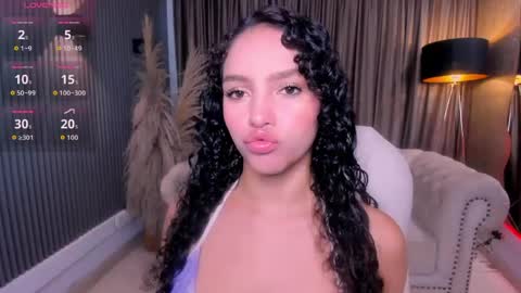 Snapshot of anahi_curlie1 chatting on May 11, 11:05 am Anahi Curlie online show from May 11, 11:05 am