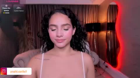 Snapshot of anahi_curlie1 chatting on June 16, 11:24 am Anahi Curlie online show from June 16, 11:24 am