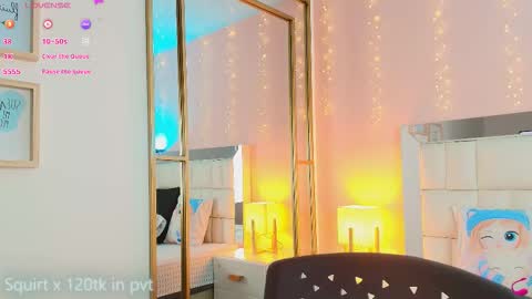 Snapshot of anahi_maite chatting on February 26, 7:24 pm Anahi online show from February 26, 7:24 pm