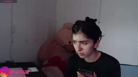 Snapshot of anahibrowns95 chatting on November 6, 7:48 pm Anahi Browns online show from November 6, 7:48 pm