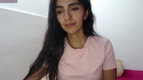 Snapshot of anahibrowns95 chatting on April 21, 10:01 pm Anahi Browns online show from April 21, 10:01 pm