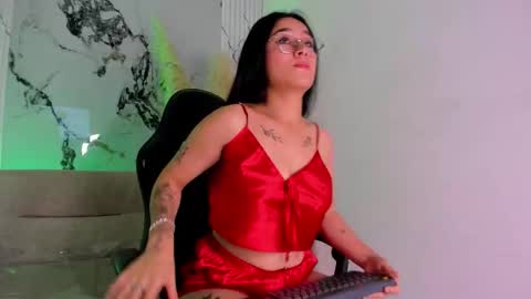 Im Sara  online show from February 22, 11:09 am