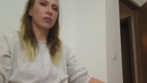 Snapshot of anaid_blaze2 chatting on November 4, 3:44 pm anaid_blaze2 online show from November 4, 3:44 pm