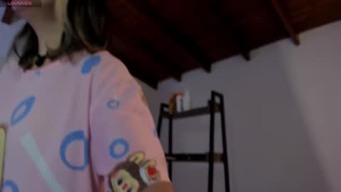 ..a n a i s  c o o p e r .. online show from April 7, 4:02 am