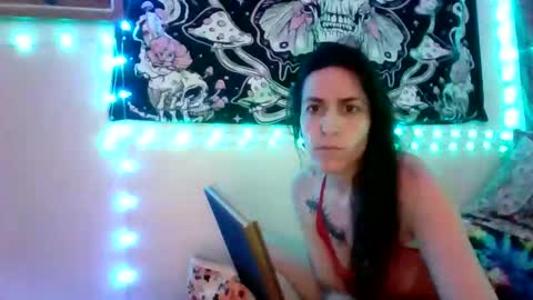 Snapshot of analove_666 chatting on February 18, 8:21 am AnaLove online show from February 18, 8:21 am