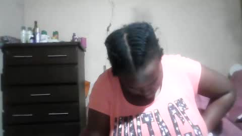 Snapshot of analslut1987 chatting on June 10, 2:34 am analslut1987 online show from June 10, 2:34 am