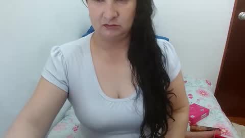 Snapshot of anamaria288 chatting on May 3, 1:39 pm anamaria288 online show from May 3, 1:39 pm