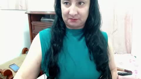 Snapshot of anamaria288 chatting on June 25, 1:05 am anamaria288 online show from June 25, 1:05 am