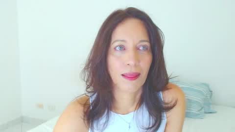 Snapshot of anapereira12 chatting on April 25, 4:48 pm anapereira12 online show from April 25, 4:48 pm