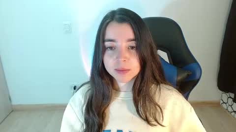 Snapshot of anarosse__ chatting on January 26, 5:56 am ana 3 online show from January 26, 5:56 am