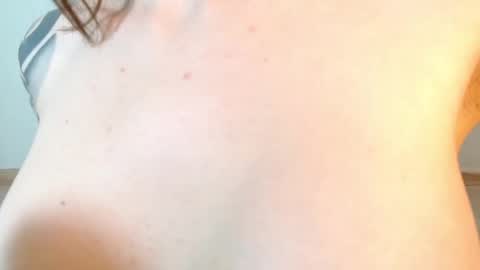 Snapshot of anarosse__ chatting on March 1, 1:51 pm ana 3 online show from March 1, 1:51 pm