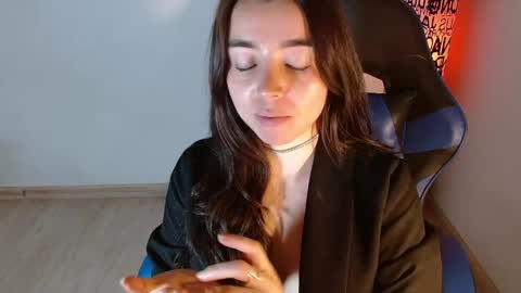 Snapshot of anarosse__ chatting on June 1, 11:39 pm ana 3 online show from June 1, 11:39 pm
