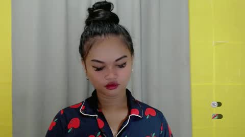 Snapshot of anaruru_ chatting on January 13, 8:05 am ANA online show from January 13, 8:05 am