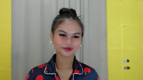 Snapshot of anaruru_ chatting on January 15, 6:29 pm ANA online show from January 15, 6:29 pm