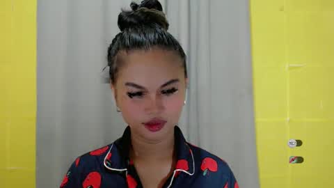 Snapshot of anaruru_ chatting on January 17, 7:30 am ANA online show from January 17, 7:30 am