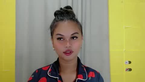 Snapshot of anaruru_ chatting on January 17, 10:33 am ANA online show from January 17, 10:33 am