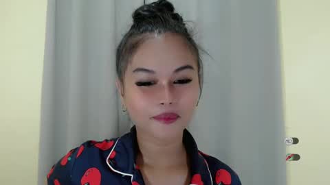 Snapshot of anaruru_ chatting on January 21, 5:51 pm ANA online show from January 21, 5:51 pm