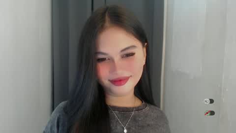 Snapshot of anaruru_ chatting on June 18, 2:21 pm ANA online show from June 18, 2:21 pm