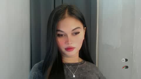 Snapshot of anaruru_ chatting on June 19, 1:37 pm ANA online show from June 19, 1:37 pm