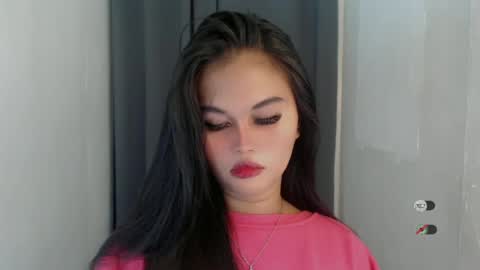 Snapshot of anaruru_ chatting on June 22, 10:23 am ANA online show from June 22, 10:23 am