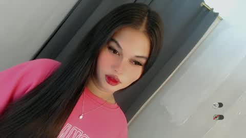 Snapshot of anaruru_ chatting on July 6, 1:19 pm ANA online show from July 6, 1:19 pm