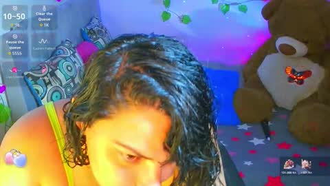 Snapshot of anaspark chatting on February 3, 2:11 pm Ana online show from February 3, 2:11 pm