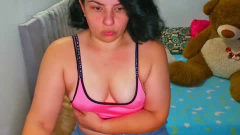 Snapshot of anaspark chatting on August 6, 1:24 pm Ana online show from August 6, 1:24 pm