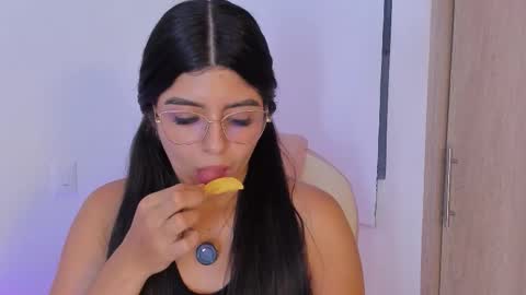 Anastacia online show from November 5, 6:13 am