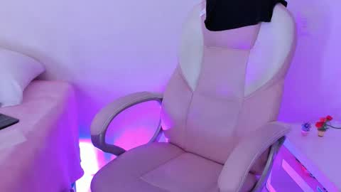 Anastacia online show from December 22, 1:24 am