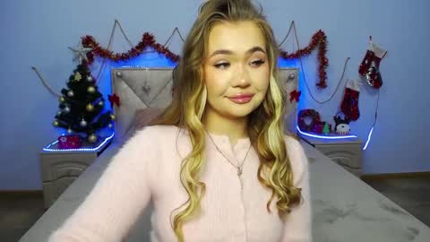 Snapshot of anastacyyellig chatting on December 24, 8:05 pm anastacyyellig online show from December 24, 8:05 pm