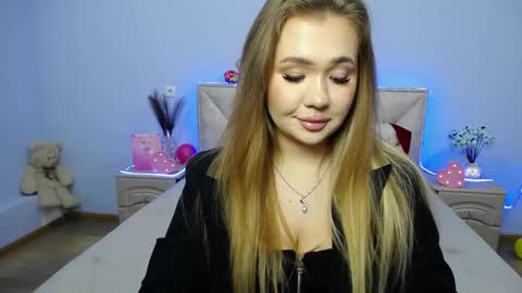 Snapshot of anastacyyellig chatting on January 24, 8:54 pm anastacyyellig online show from January 24, 8:54 pm