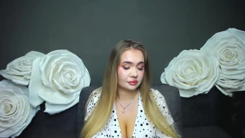 Snapshot of anastacyyellig chatting on September 14, 8:08 pm anastacyyellig online show from September 14, 8:08 pm