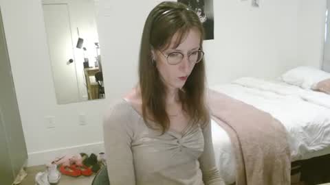 Snapshot of anastasia__122 chatting on July 8, 8:35 pm anastasia__122 online show from July 8, 8:35 pm