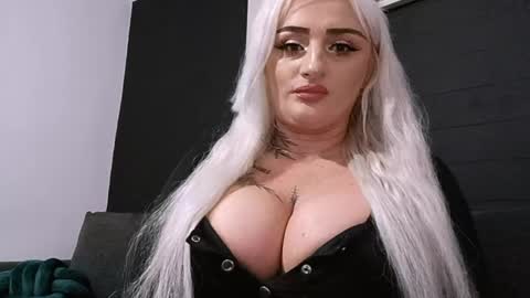 Snapshot of anastasiaamore chatting on May 19, 9:43 pm AnastasiaAmore online show from May 19, 9:43 pm