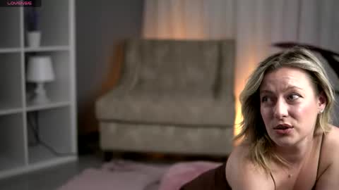 AnastasiaMills online show from April 16, 7:58 pm