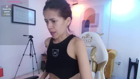Snapshot of anastasiia_rouse chatting on May 13, 3:59 am Anastasia online show from May 13, 3:59 am