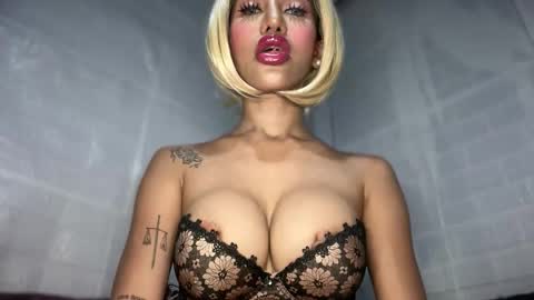 anawalters online show from January 19, 3:49 pm