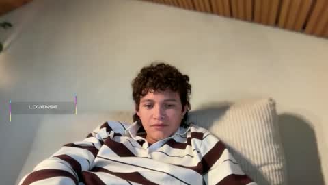 Snapshot of anddres_boss chatting on September 26, 9:13 am Tell Me ANDRESS ----- online show from September 26, 9:13 am