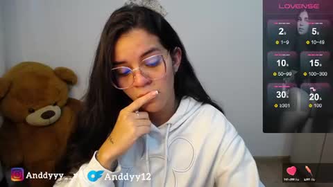 Snapshot of anddyyy___ chatting on June 25, 2:21 pm Andy online show from June 25, 2:21 pm